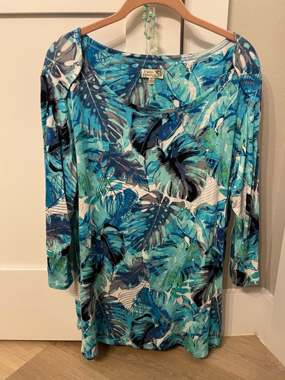 Palm Harbor Tropical Print Top - Sz 1X